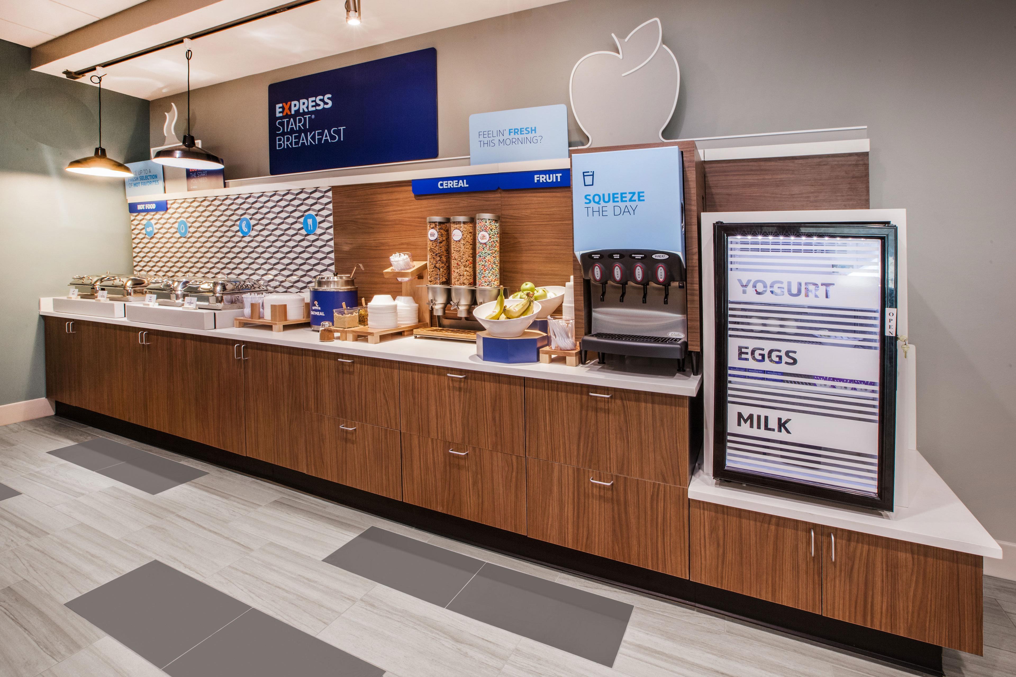 Holiday Inn Express Hotel & Suites Ontario By Ihg Exterior photo