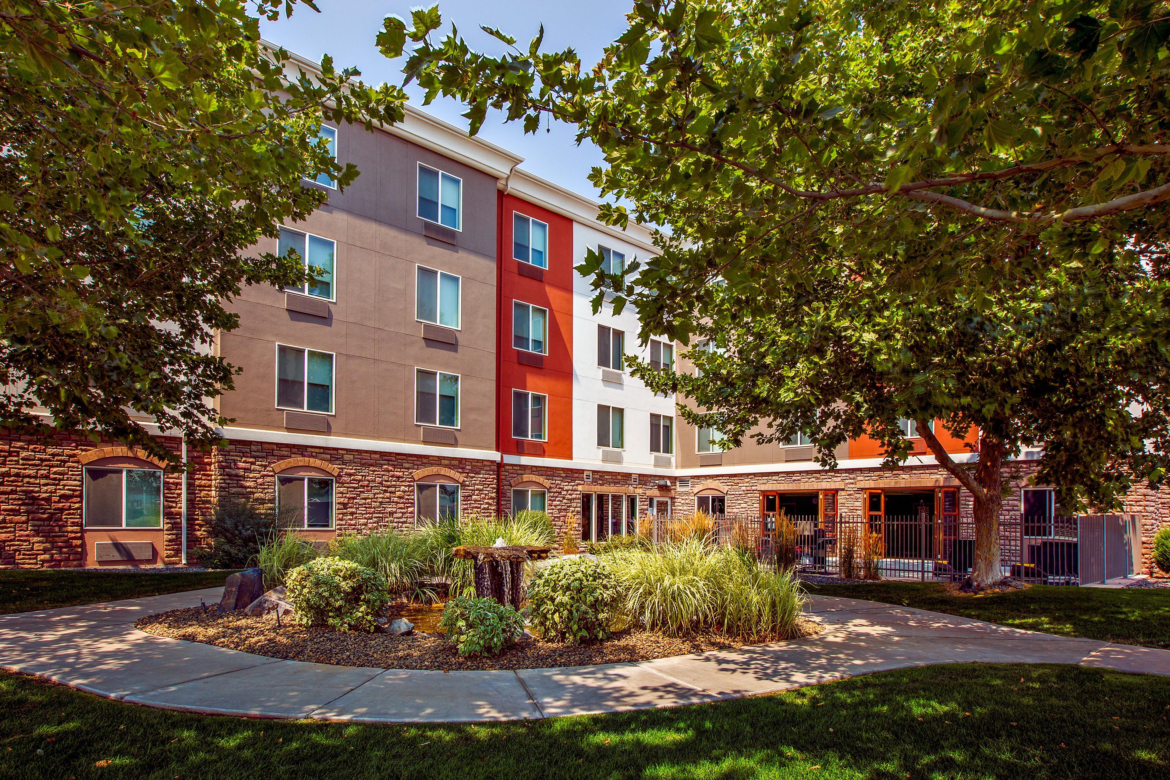 Holiday Inn Express Hotel & Suites Ontario By Ihg Exterior photo
