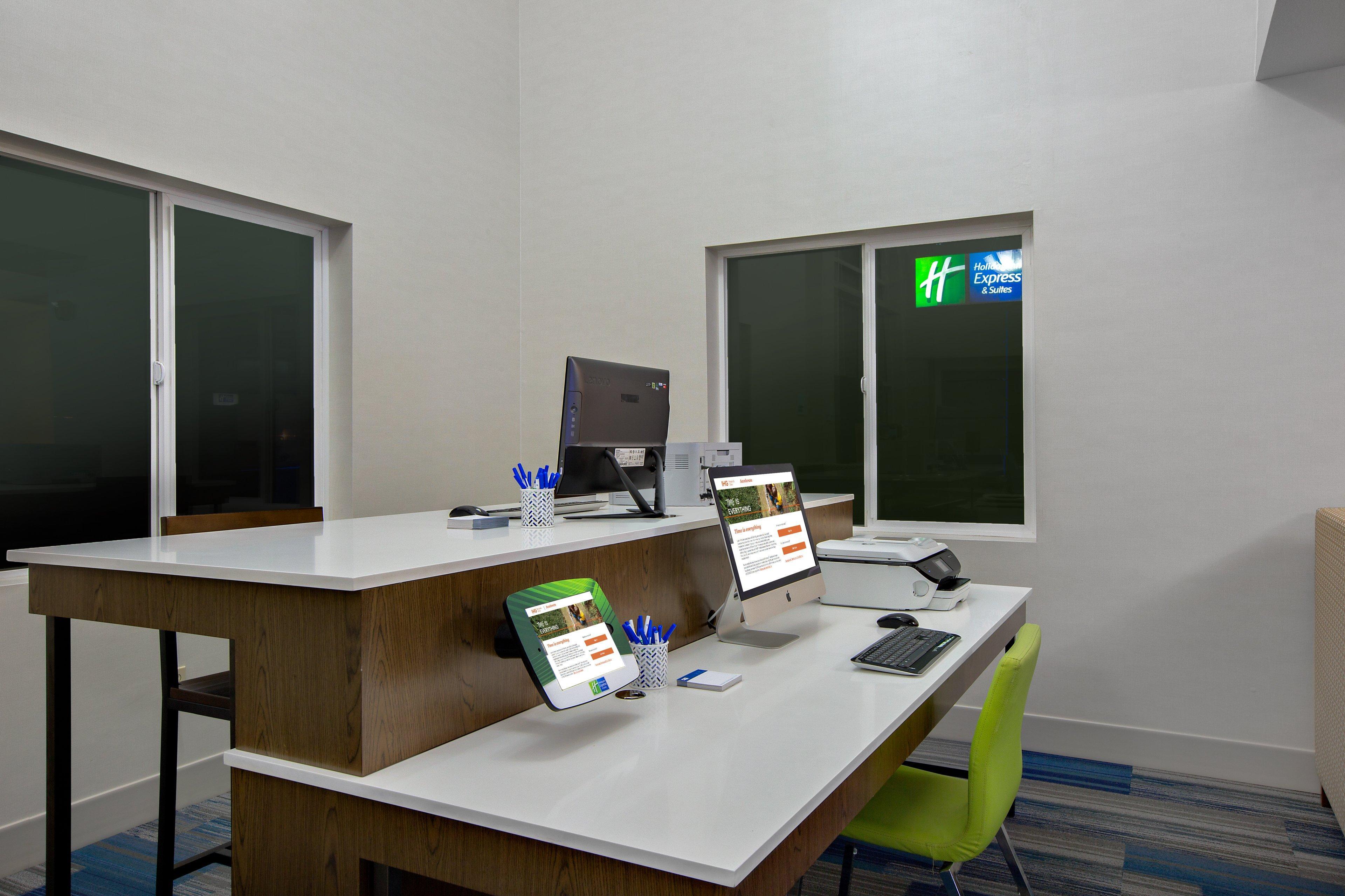 Holiday Inn Express Hotel & Suites Ontario By Ihg Exterior photo