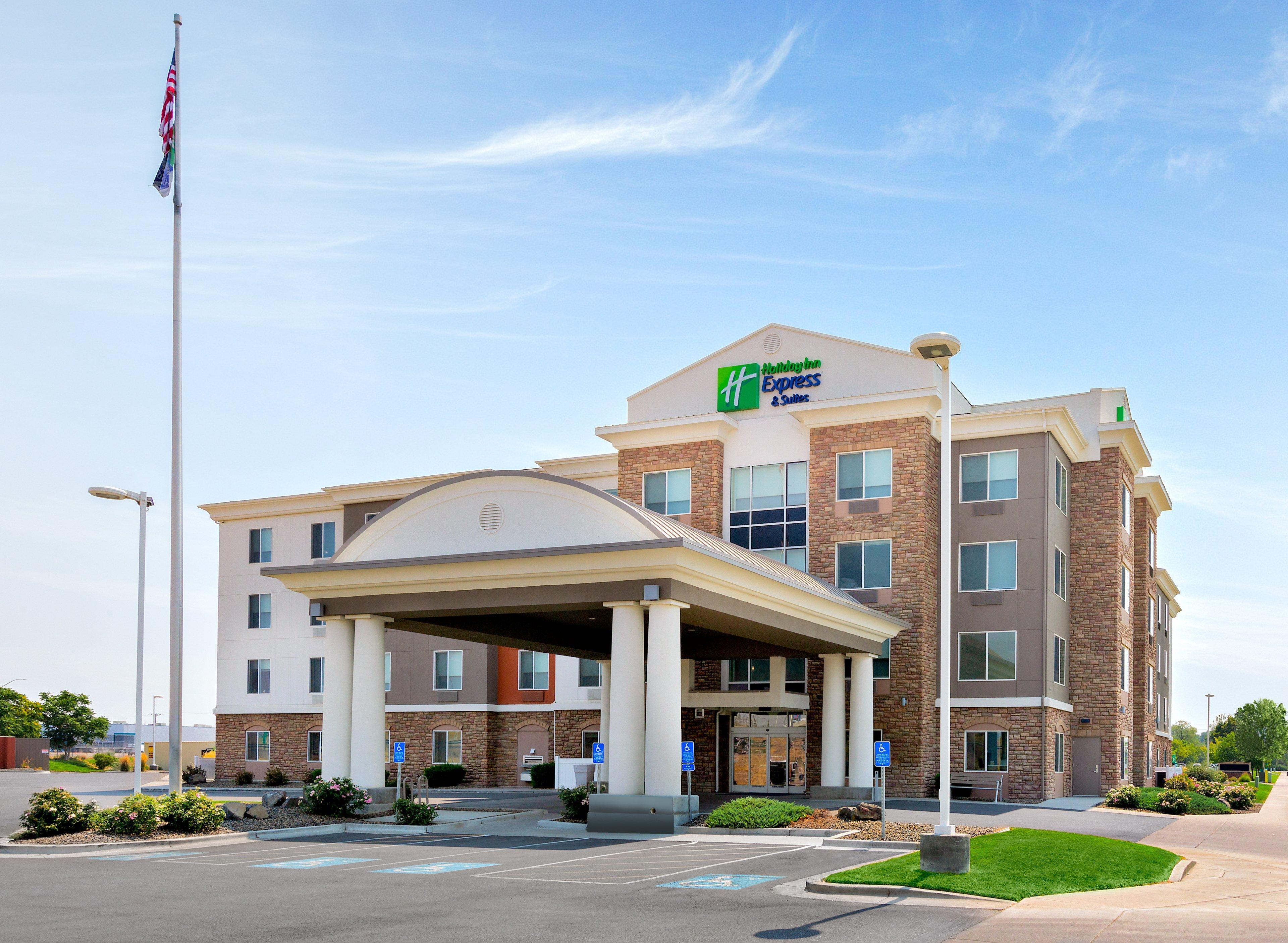 Holiday Inn Express Hotel & Suites Ontario By Ihg Exterior photo